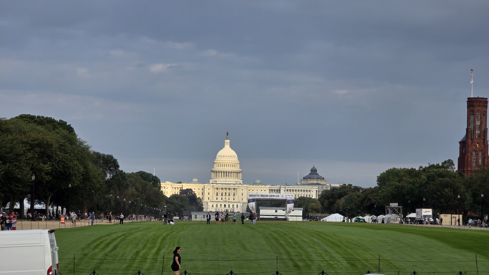 Капитолий США в Вашингтоне, где Конгресс принимает федеральные законы